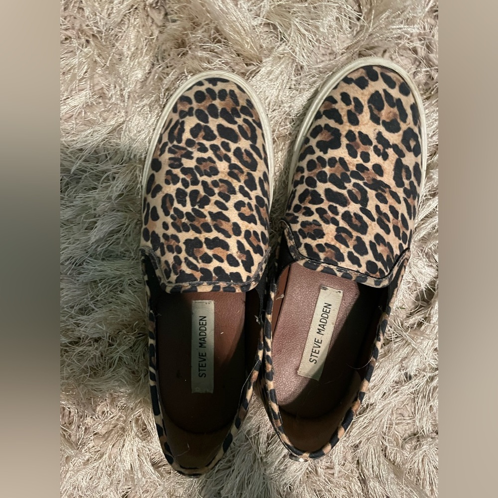 Steve Madden cheetah slip on shoes